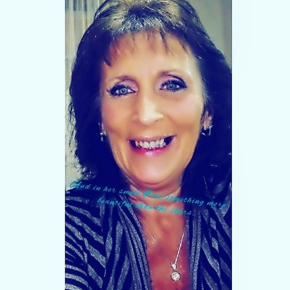 Meet your Posher, Marcy - Picture 2 of 4